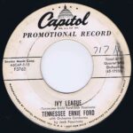 Tennessee Ernie Ford - In The Middle Of An Island - F3762 - Promo 7-inch Vinyl Record