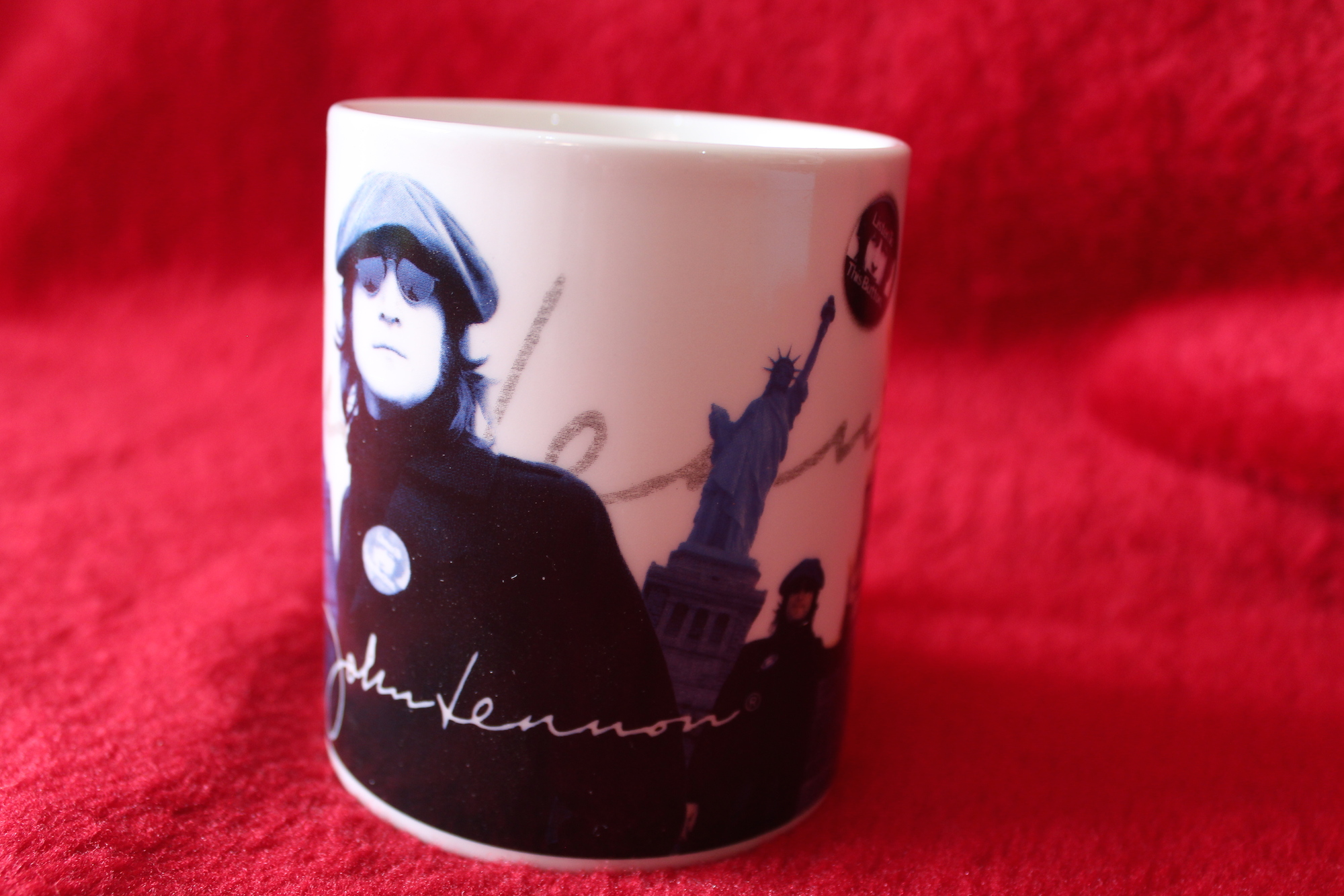 John Lennon "Statue Of Liberty" Mug John Lennon "Statue Of Liberty" Mug